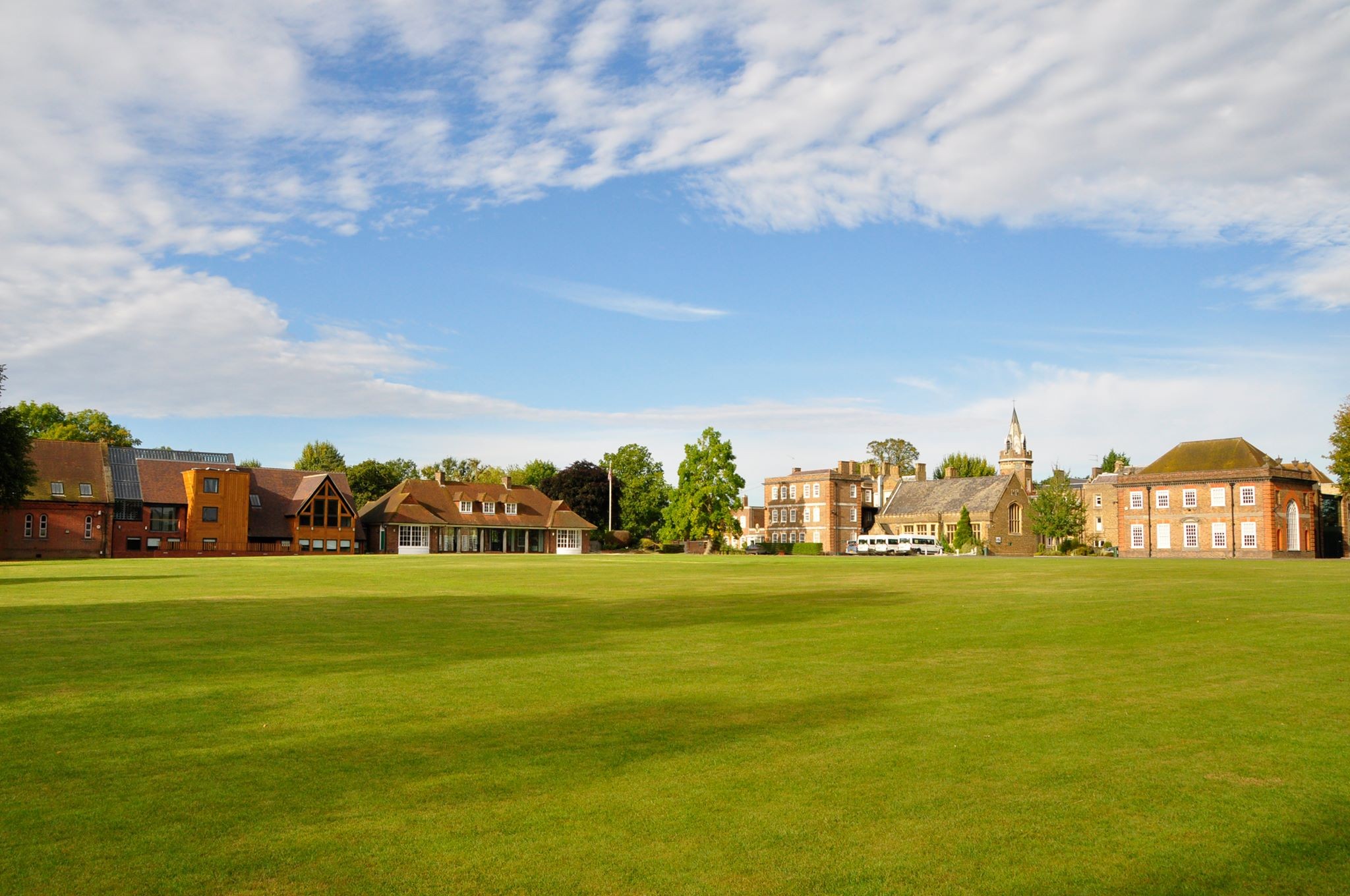 aldenhamschoolofficial_cover